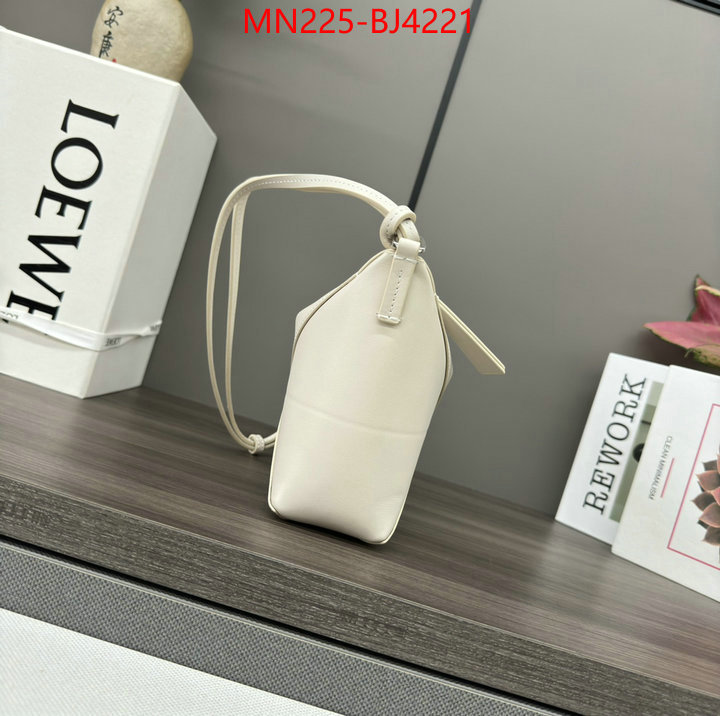 Loewe Bags(TOP)-Crossbody- aaaaa replica ID: BJ4221 $: 225USD,