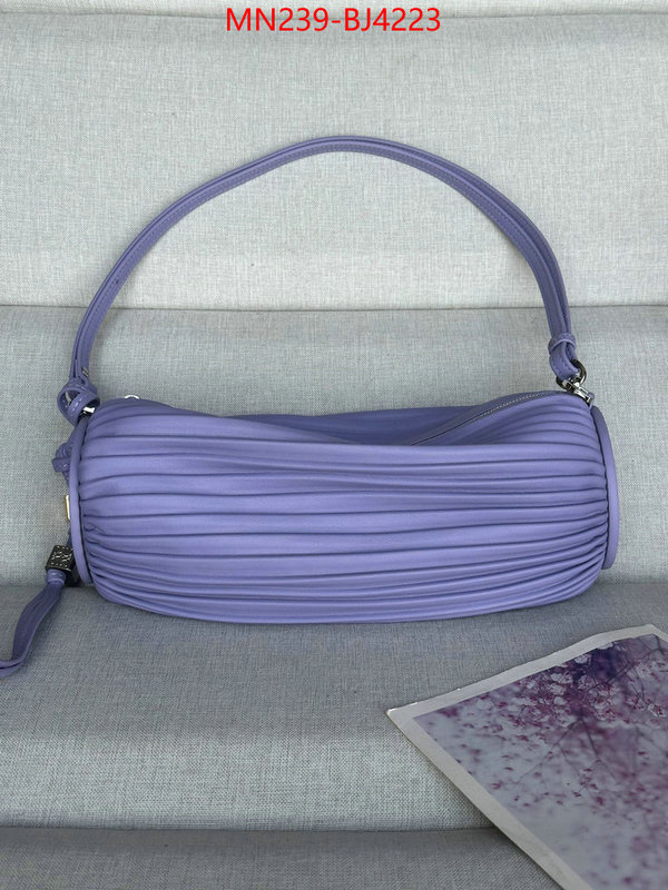 Loewe Bags(TOP)-Crossbody- store ID: BJ4223 $: 239USD,