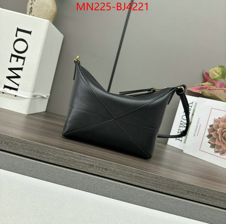 Loewe Bags(TOP)-Crossbody- aaaaa replica ID: BJ4221 $: 225USD,