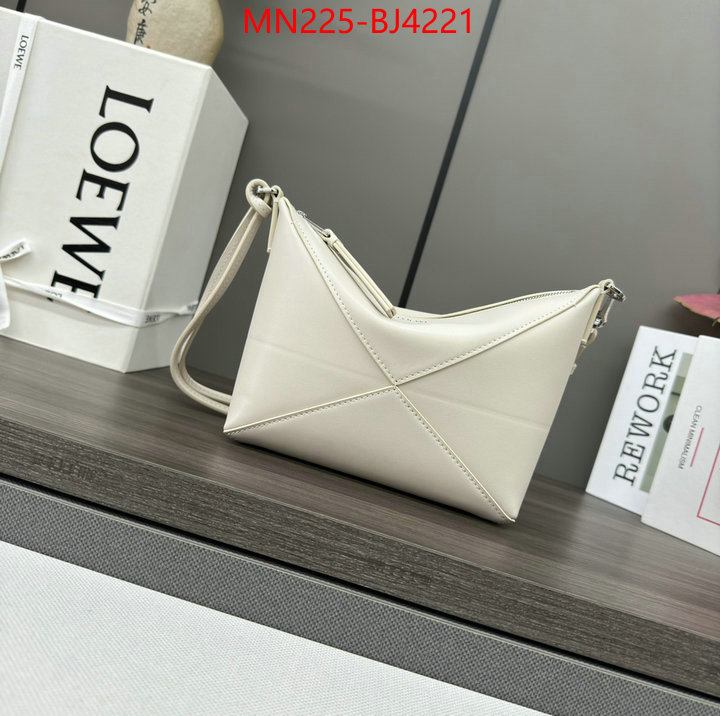 Loewe Bags(TOP)-Crossbody- aaaaa replica ID: BJ4221 $: 225USD,