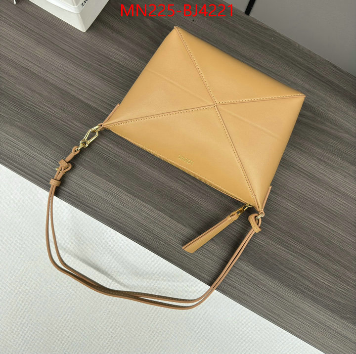 Loewe Bags(TOP)-Crossbody- aaaaa replica ID: BJ4221 $: 225USD,