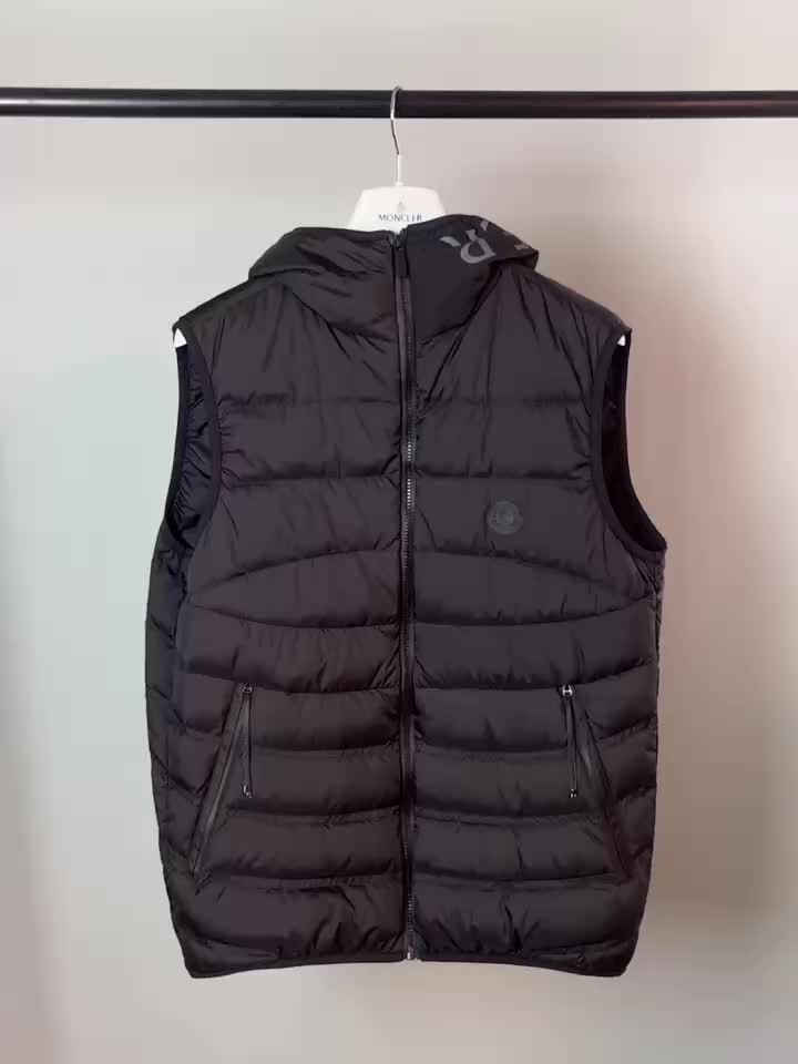 Down jacket Men-Moncler replica wholesale ID: CV3858 $: 149USD