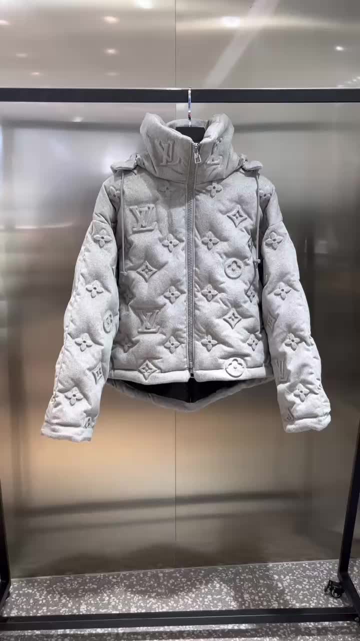 Down jacket Women-LV what is a 1:1 replica ID: CB6445 $: 399USD