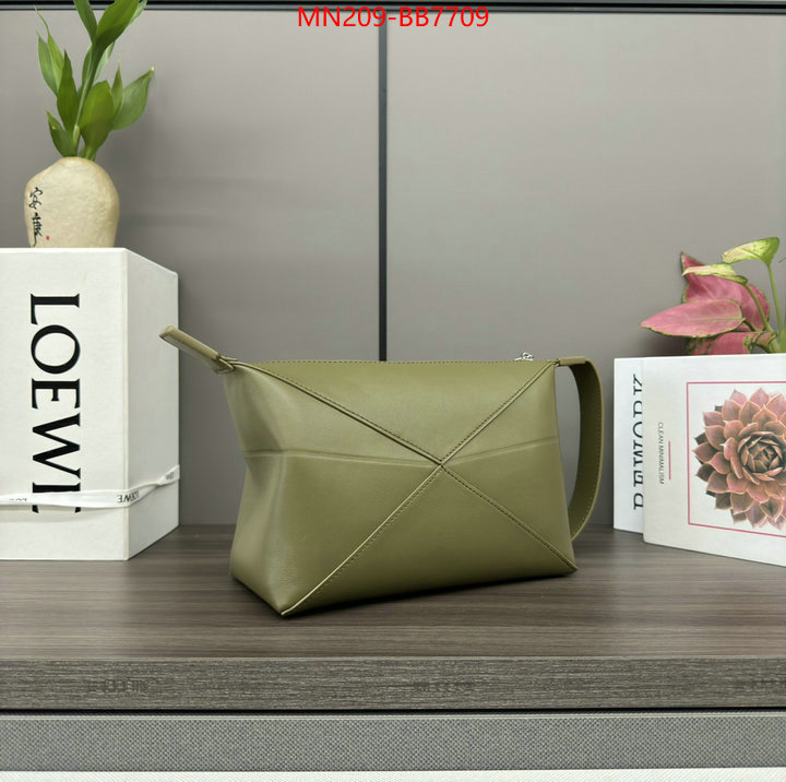 Loewe Bags(TOP)-clutch bag replicas ID: BB7709 $: 209USD,