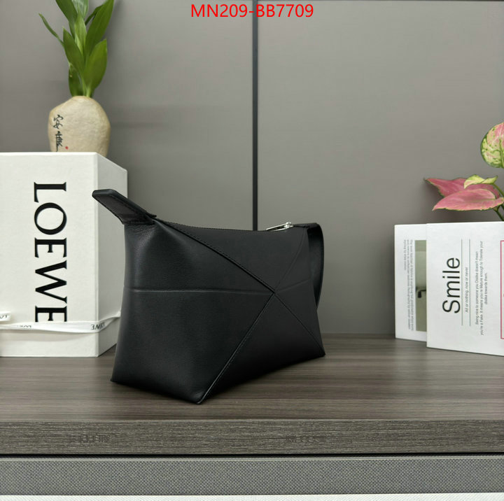 Loewe Bags(TOP)-clutch bag replicas ID: BB7709 $: 209USD,