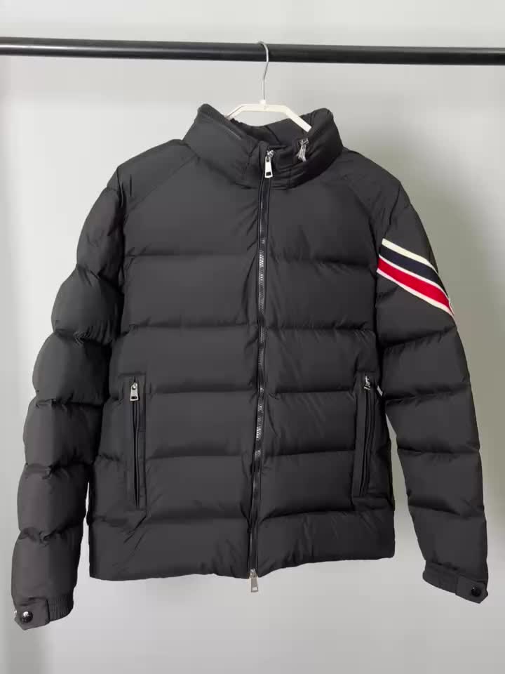 Down jacket Men-Moncler what are the best replica ID: CV4184 $: 189USD