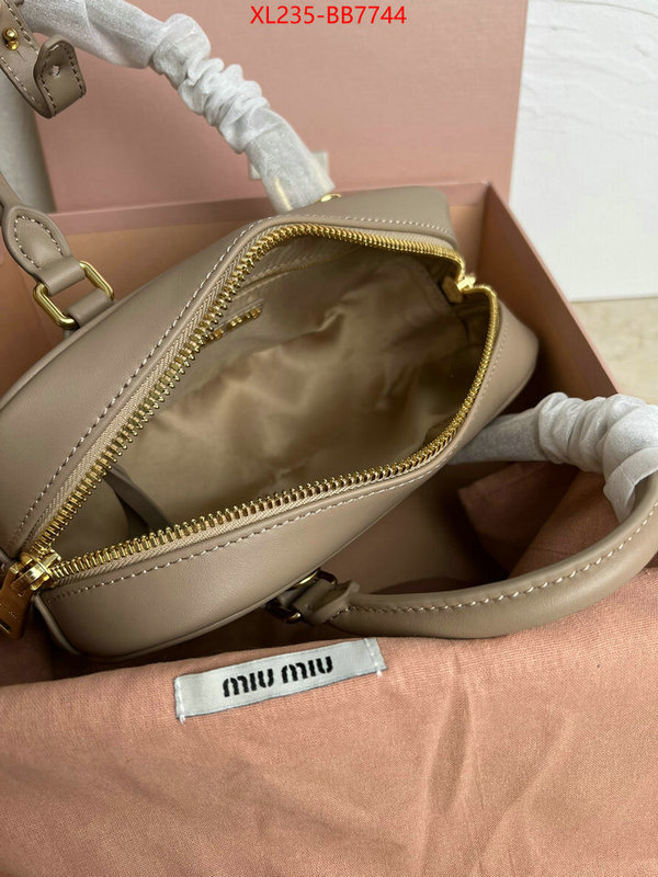 Miu Miu Bags(TOP)-Handbag- online store ID: BB7744 $: 235USD,