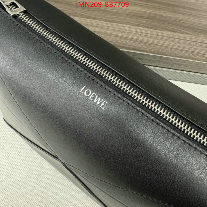 Loewe Bags(TOP)-clutch bag replicas ID: BB7709 $: 209USD,