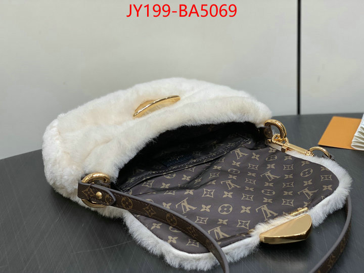 designer fashion replica ID: BA5069 $: 199USD,