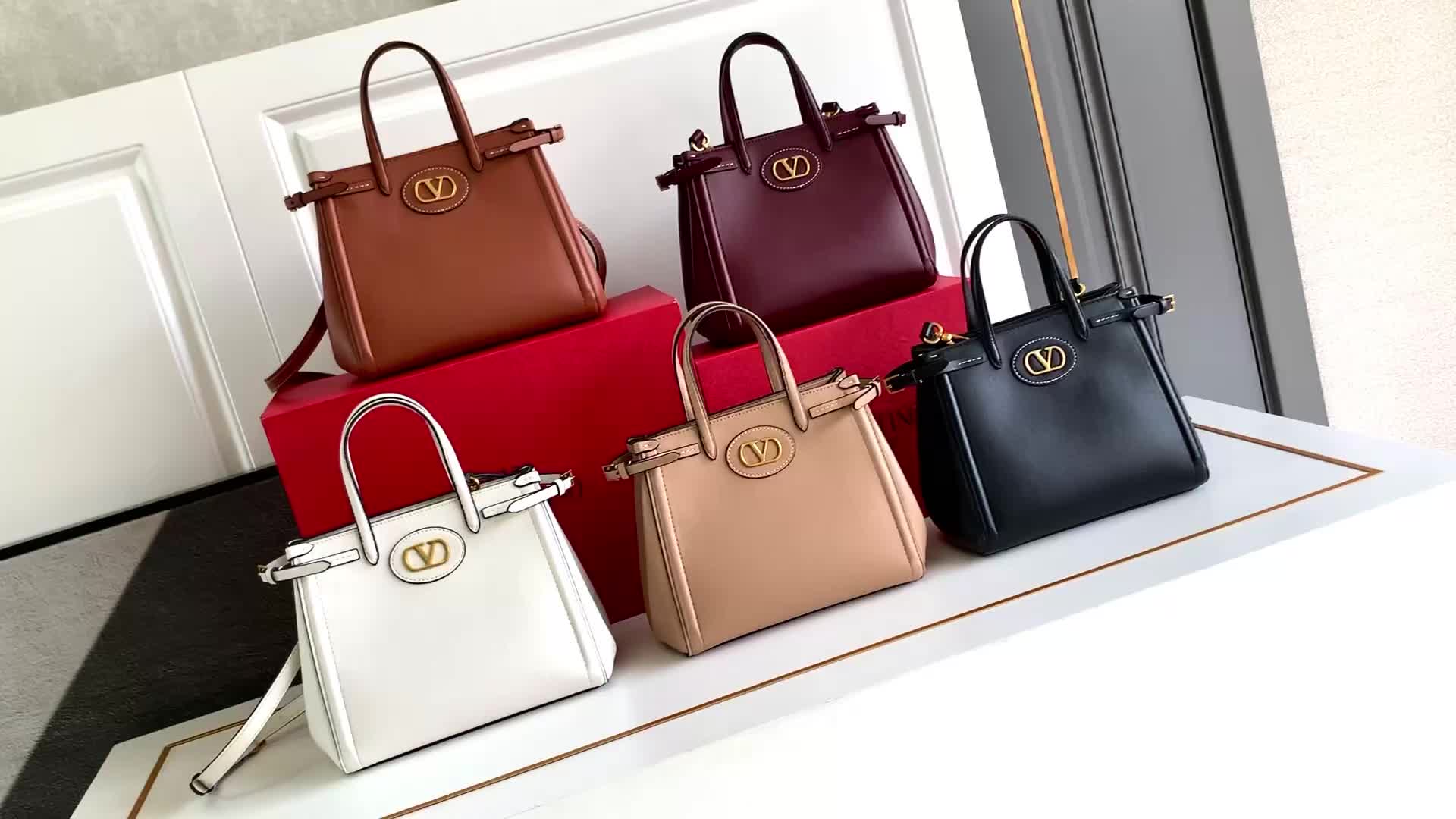 Valentino Bags(4A)-Handbag- customize the best replica ID: BS3410