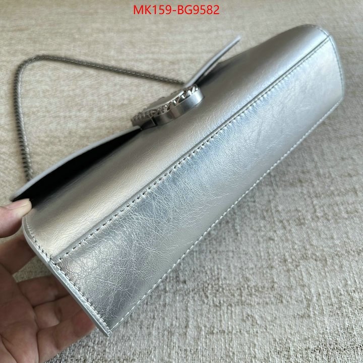 ID: BG9582 $: 159USD,