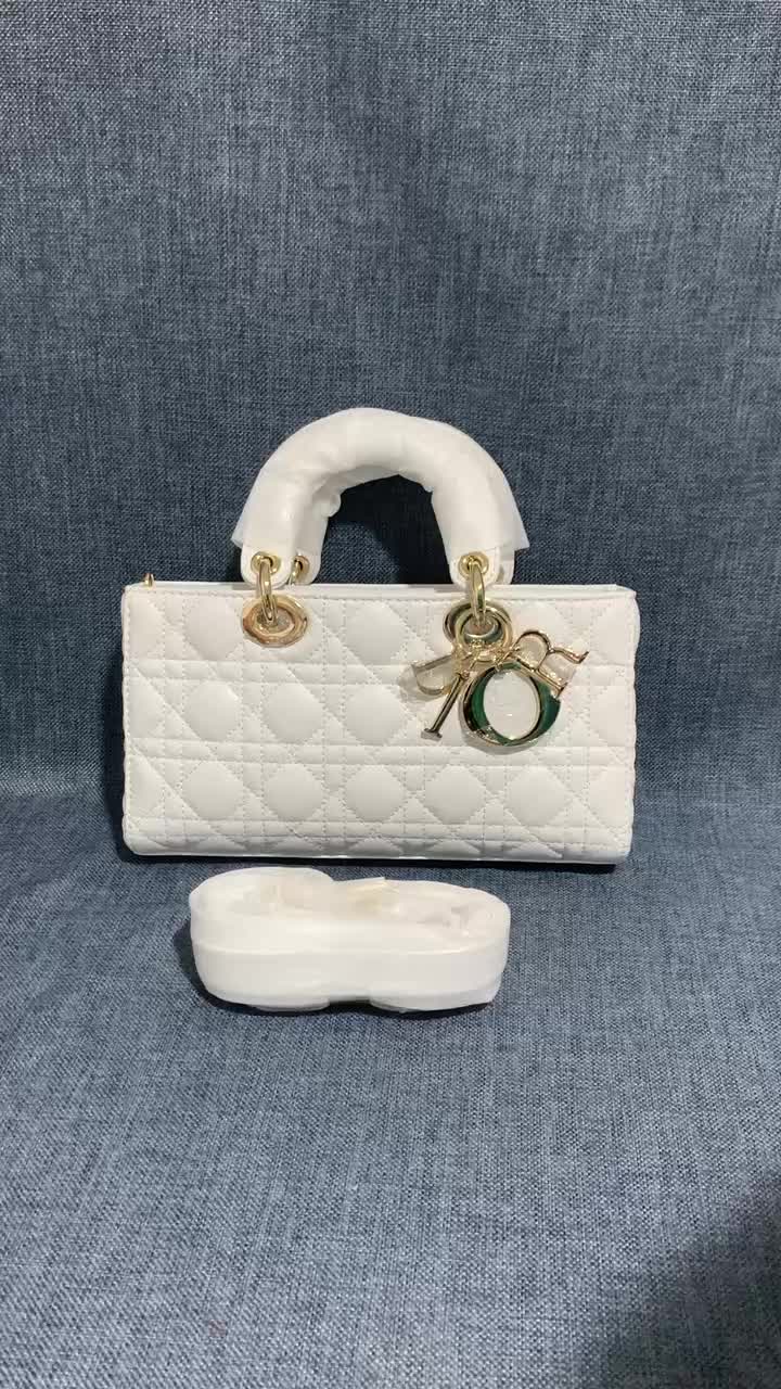 ID: BN8294 $: 99USD,