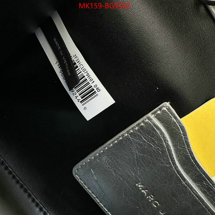 ID: BG9582 $: 159USD,
