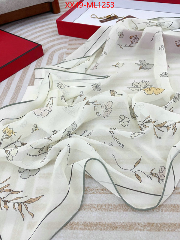 Scarf-Chanel same as original ID: ML1253 $: 49USD