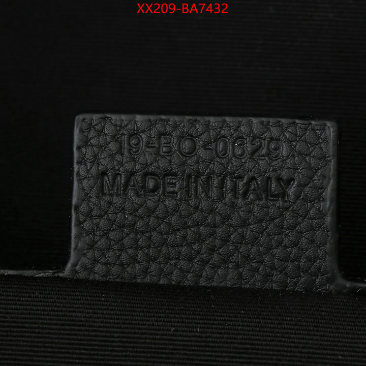 ID: BA7432 $: 209USD,