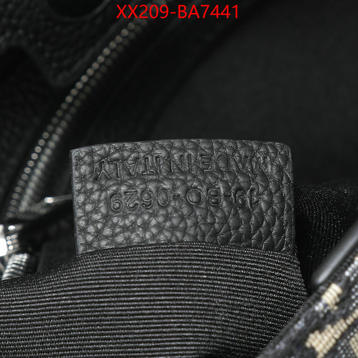 ID: BA7441 $: 209USD,