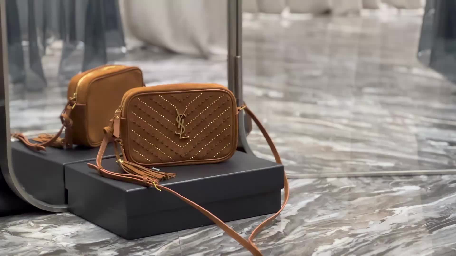where to buy fakes ID: BW639 $: 185USD,