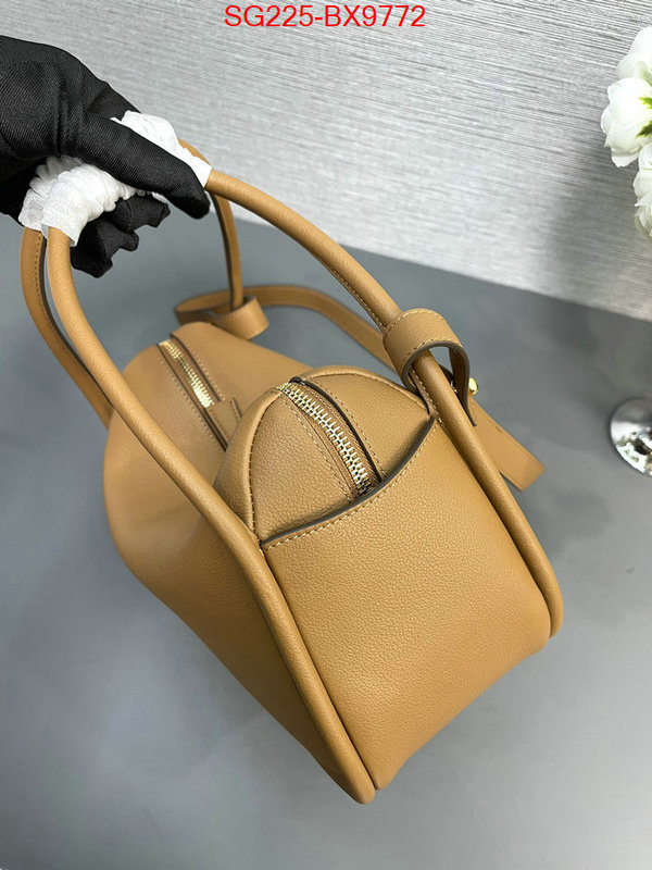 ID: BX9772 $: 225USD,