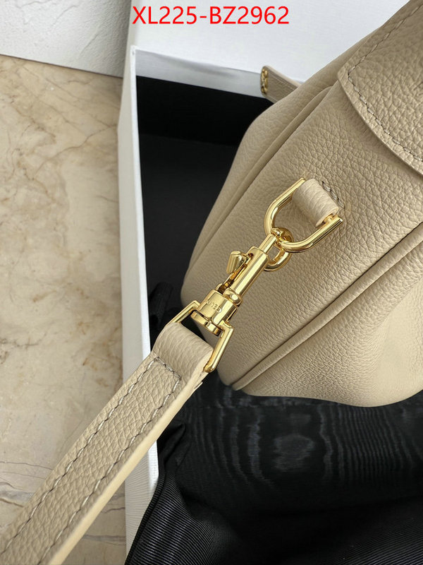 Celine Bags(TOP)-Crossbody- replica us ID: BZ2962 $: 225USD,