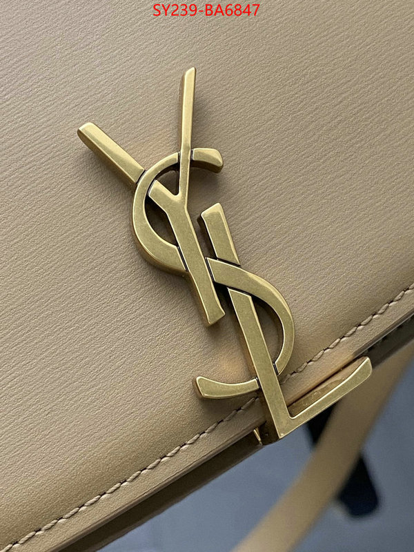 fashion designer ID: BA6847 $: 239USD,