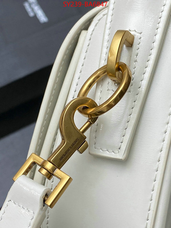 fashion designer ID: BA6847 $: 239USD,