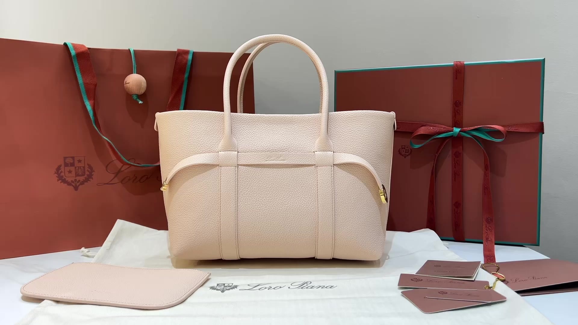 Loro piana Bags (TOP)-Handbag- 7 star collection ID: BZ6600 $: 369USD,