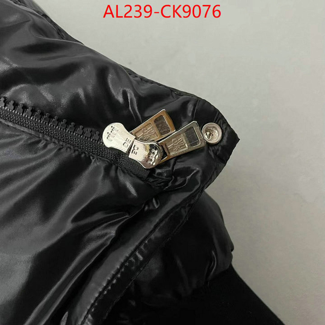 Down jacket Men-Moncler ID: CK9076 $: 239USD