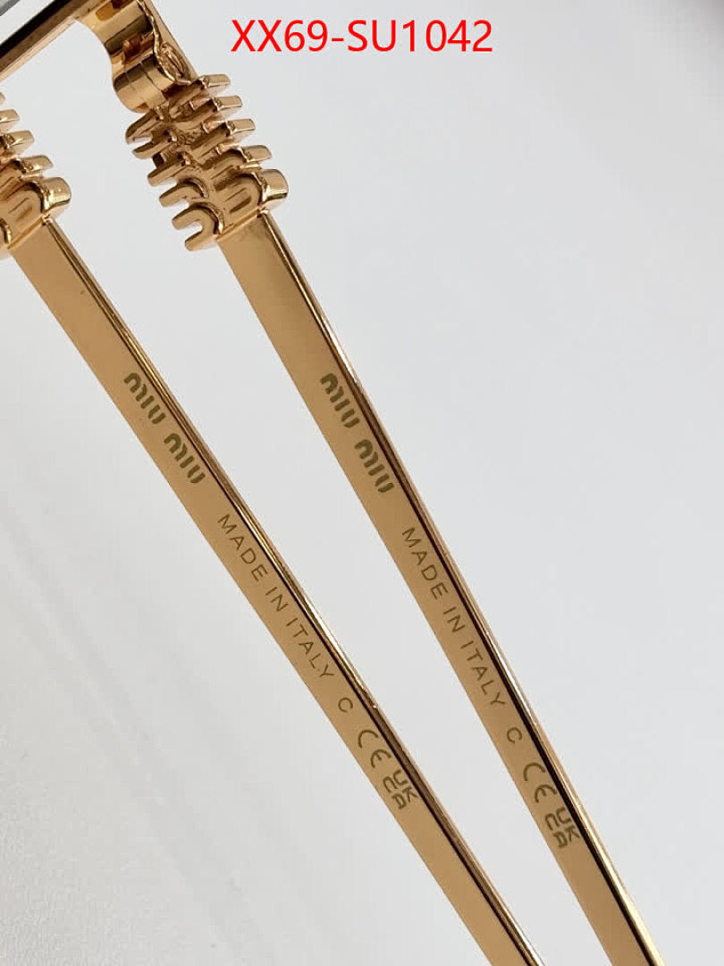 Glasses-Miu Miu ID: SU1042 $: 69USD