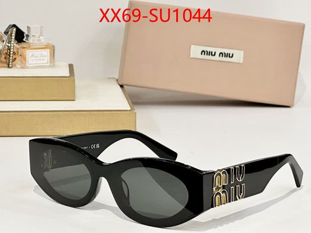 Glasses-Miu Miu ID: SU1044 $: 69USD