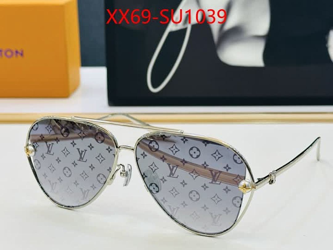 Glasses-LV ID: SU1039 $: 69USD