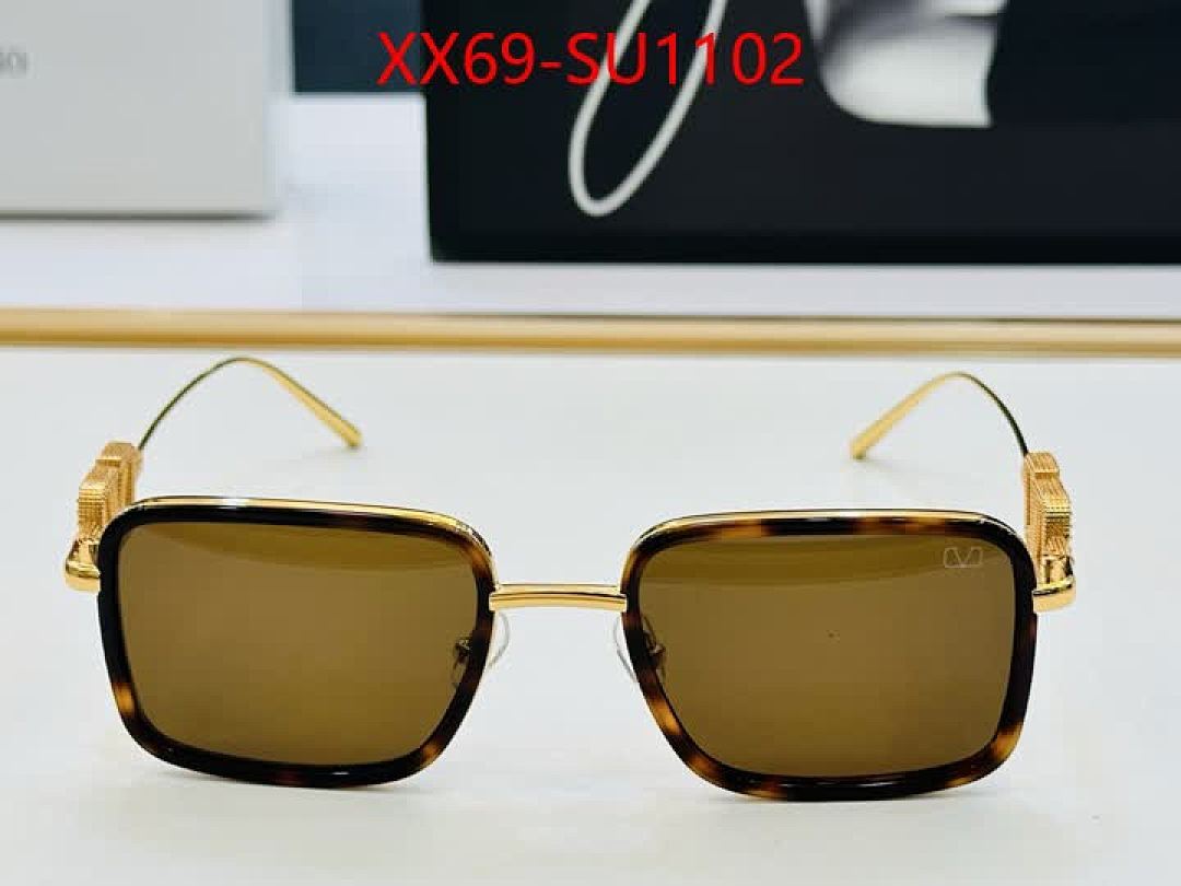 Glasses-Valentino ID: SU1102 $: 69USD
