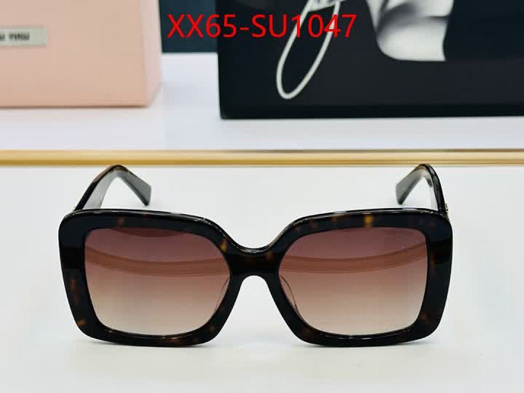 Glasses-Miu Miu ID: SU1047 $: 65USD