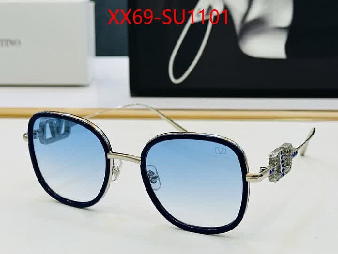 Glasses-Valentino ID: SU1101 $: 69USD