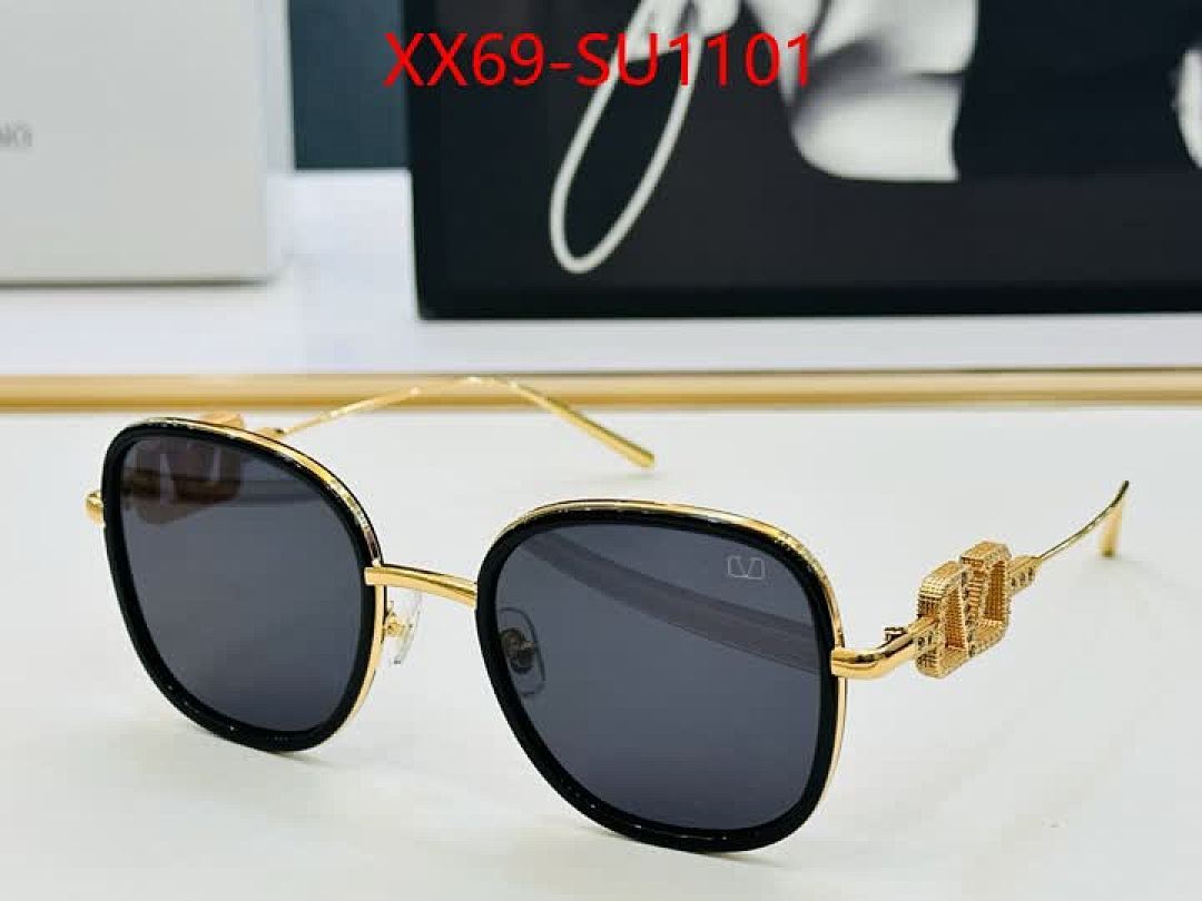 Glasses-Valentino ID: SU1101 $: 69USD