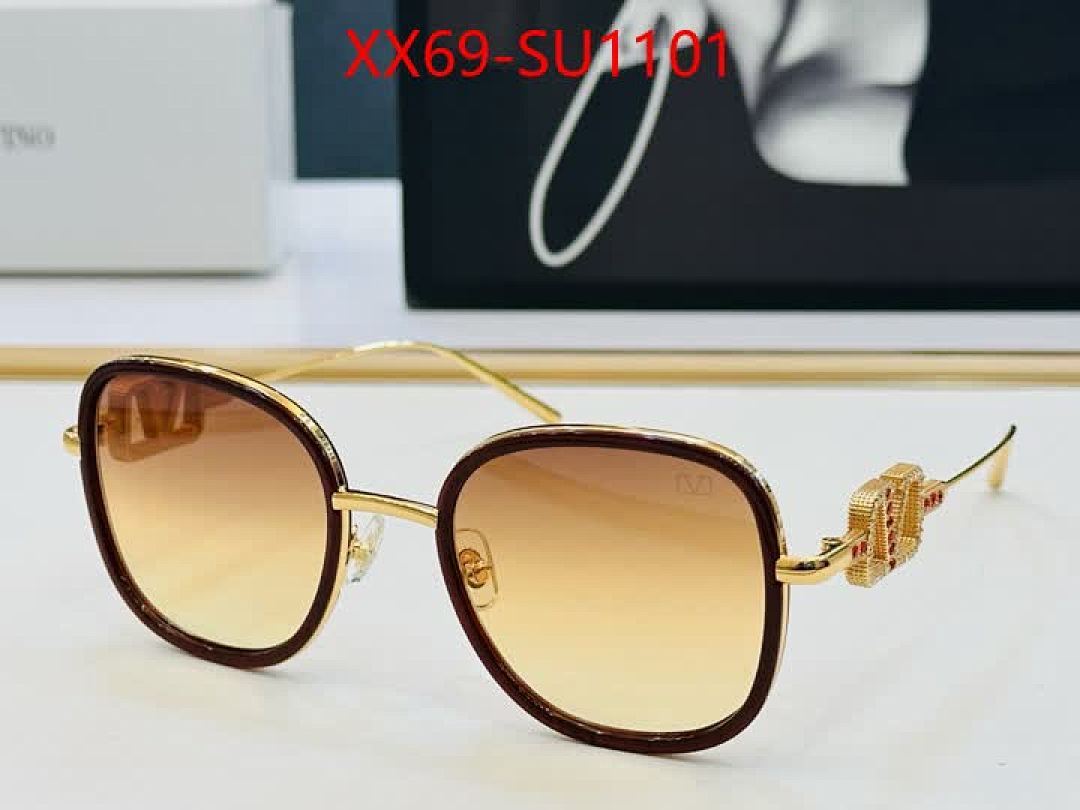 Glasses-Valentino ID: SU1101 $: 69USD