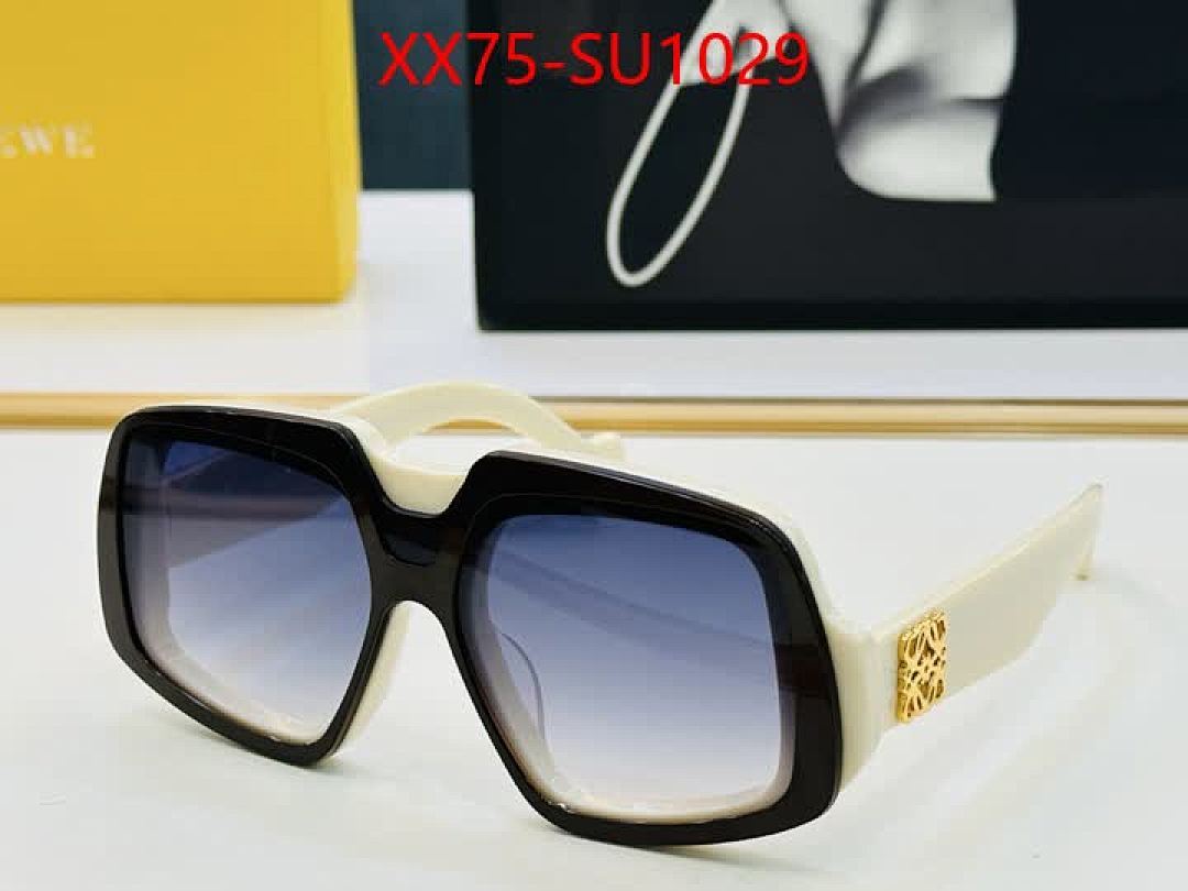 Glasses-Loewe ID: SU1029 $: 75USD