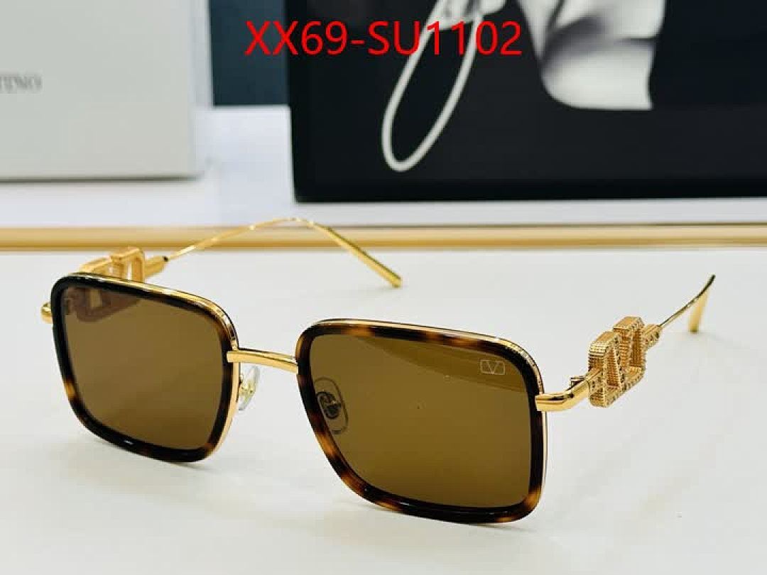Glasses-Valentino ID: SU1102 $: 69USD