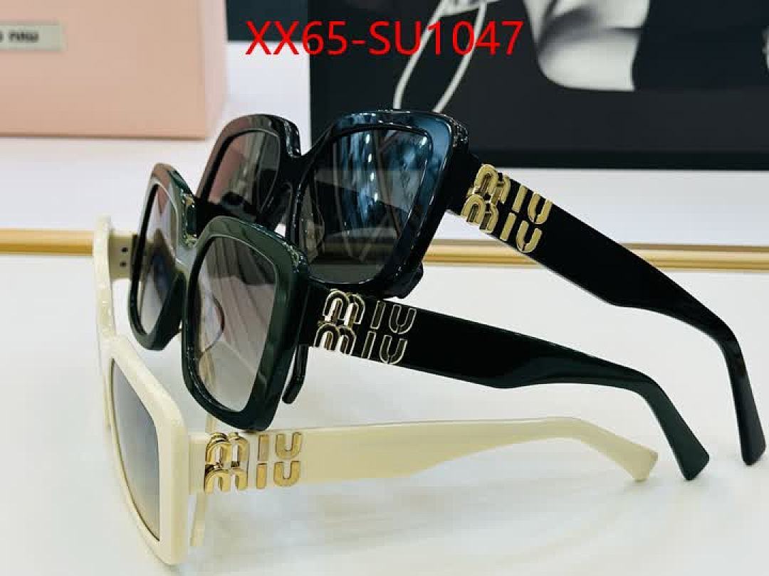 Glasses-Miu Miu ID: SU1047 $: 65USD
