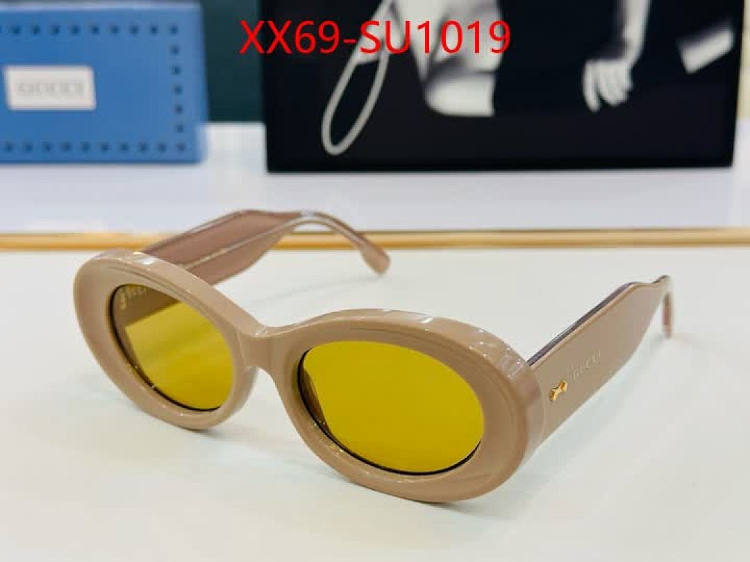 Glasses-Gucci ID: SU1019 $: 69USD