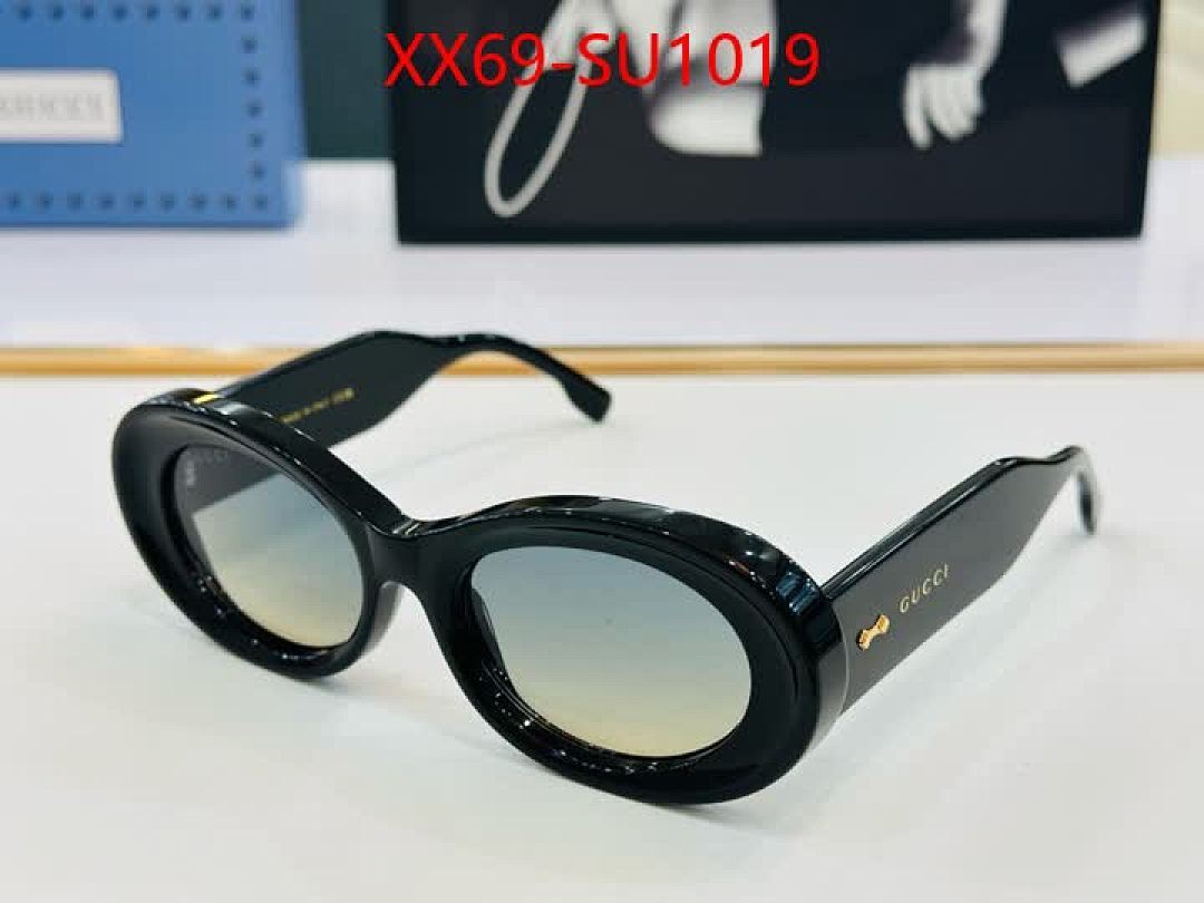 Glasses-Gucci ID: SU1019 $: 69USD