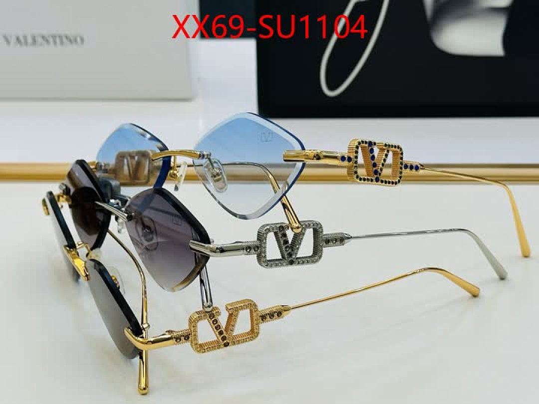 Glasses-Valentino ID: SU1104 $: 69USD