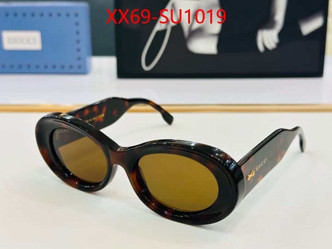 Glasses-Gucci ID: SU1019 $: 69USD