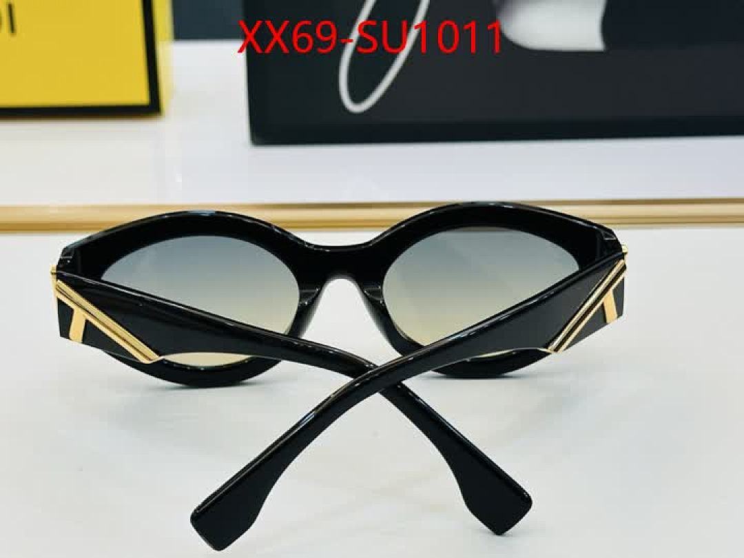 Glasses-Fendi ID: SU1011 $: 69USD