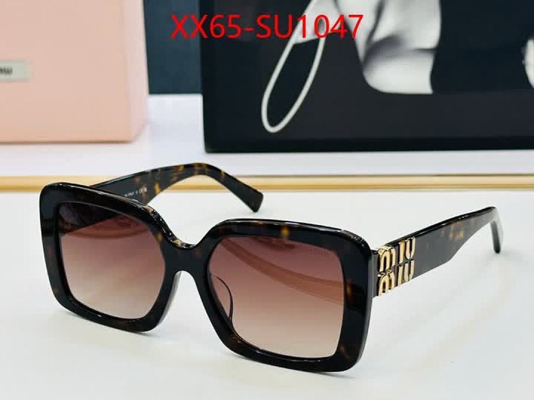 Glasses-Miu Miu ID: SU1047 $: 65USD