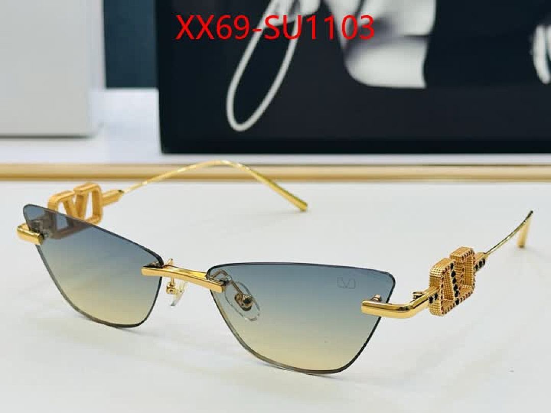 Glasses-Valentino ID: SU1103 $: 69USD