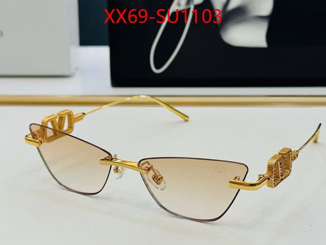Glasses-Valentino ID: SU1103 $: 69USD