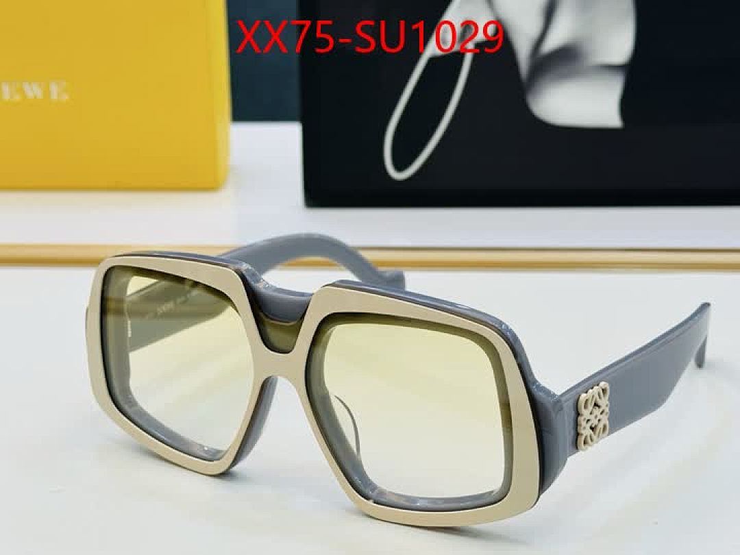 Glasses-Loewe ID: SU1029 $: 75USD