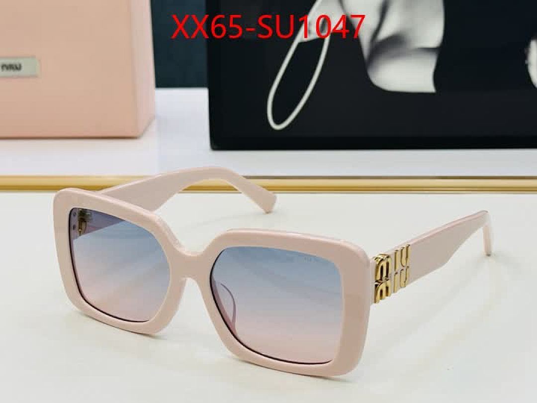 Glasses-Miu Miu ID: SU1047 $: 65USD