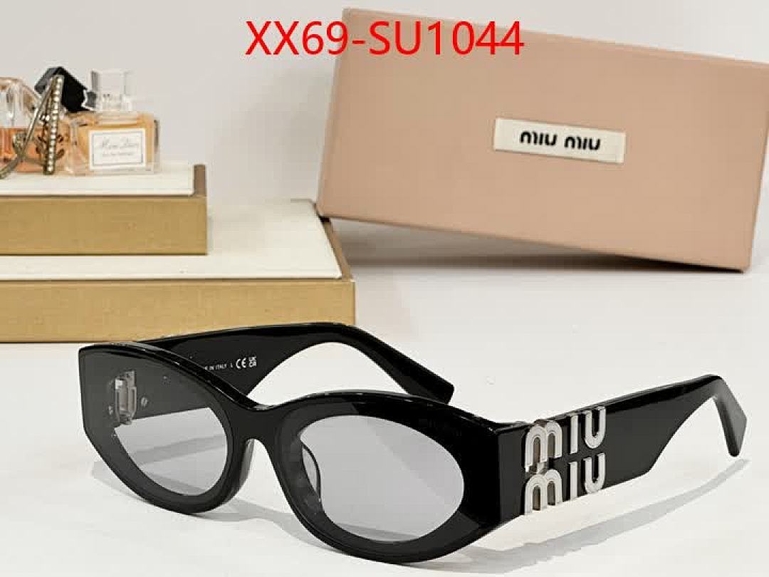 Glasses-Miu Miu ID: SU1044 $: 69USD