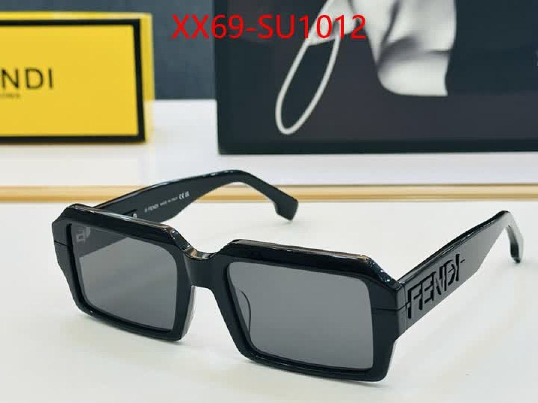 Glasses-Fendi ID: SU1012 $: 69USD